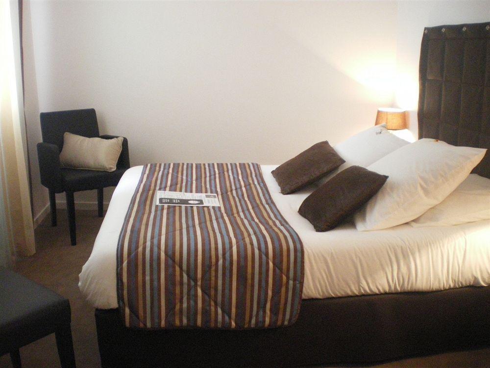 אנז'ה Hotel De L'Europe מראה חיצוני תמונה