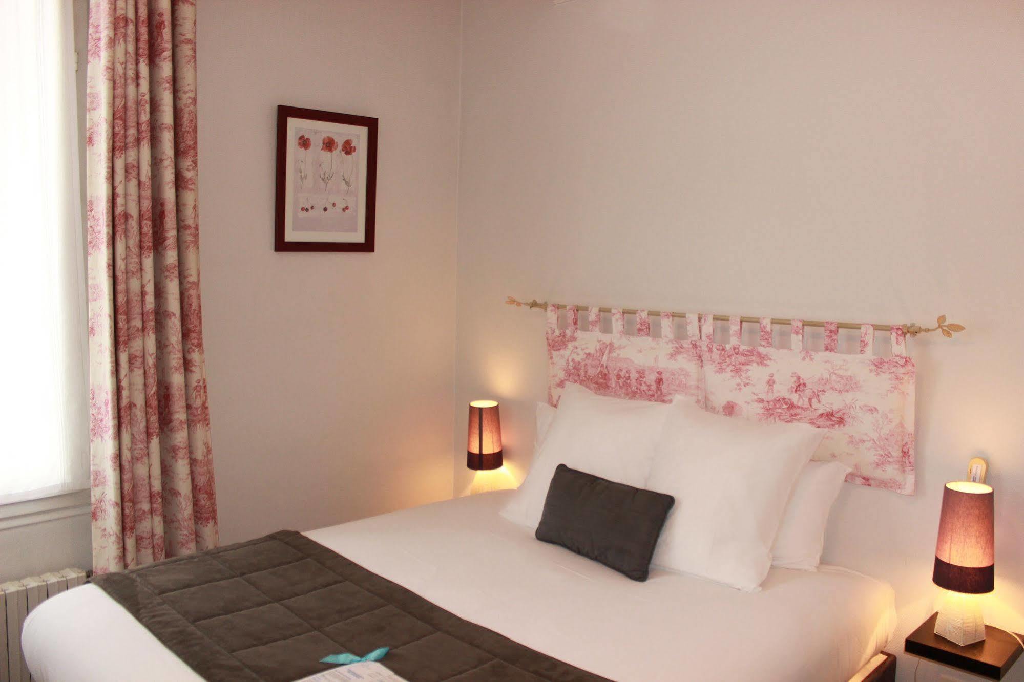 אנז'ה Hotel De L'Europe מראה חיצוני תמונה